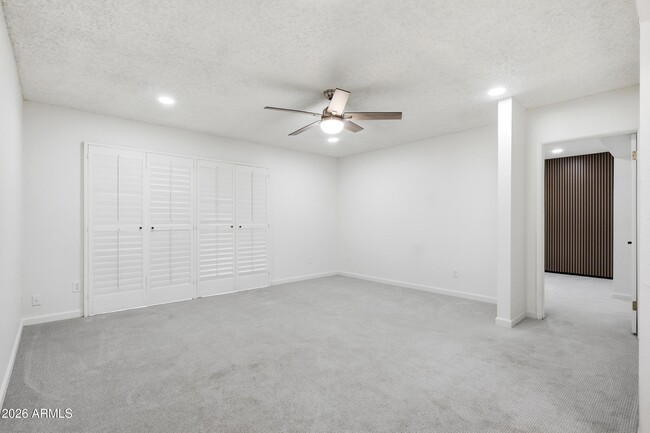 Building Photo - 4444 E Paradise Village Pkwy N
