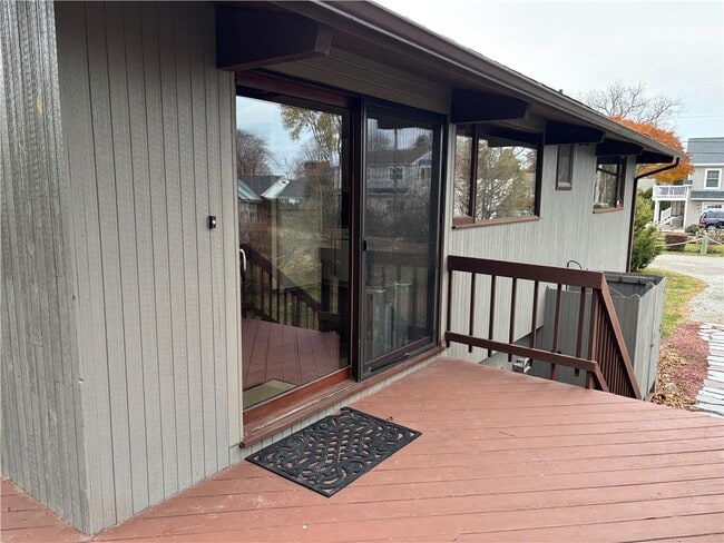 Building Photo - 278 Charlestown Beach Rd