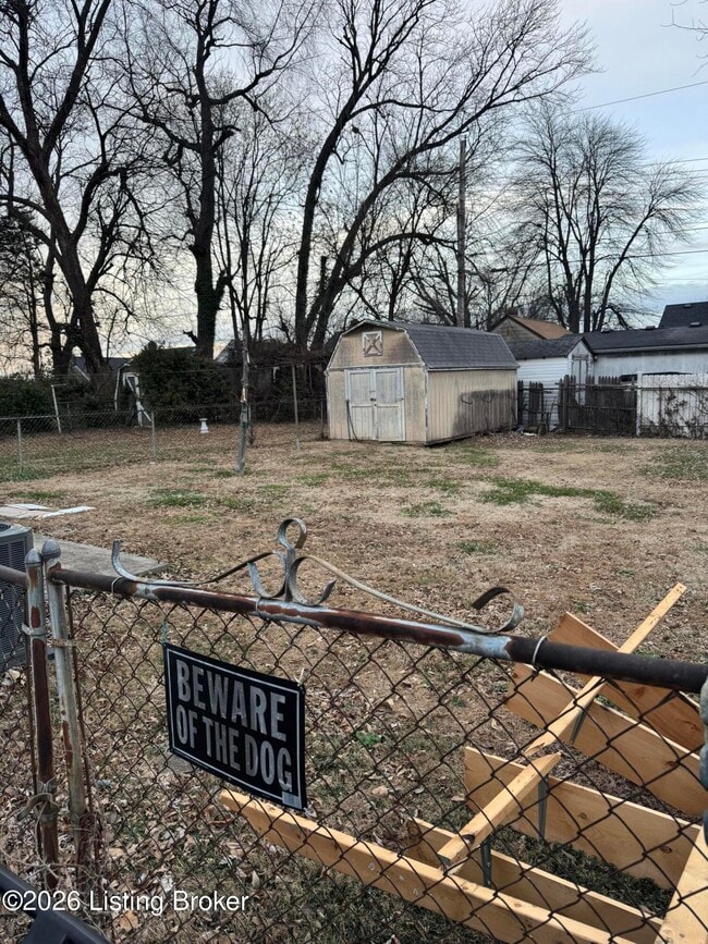 Building Photo - 1777 Bernheim Ln