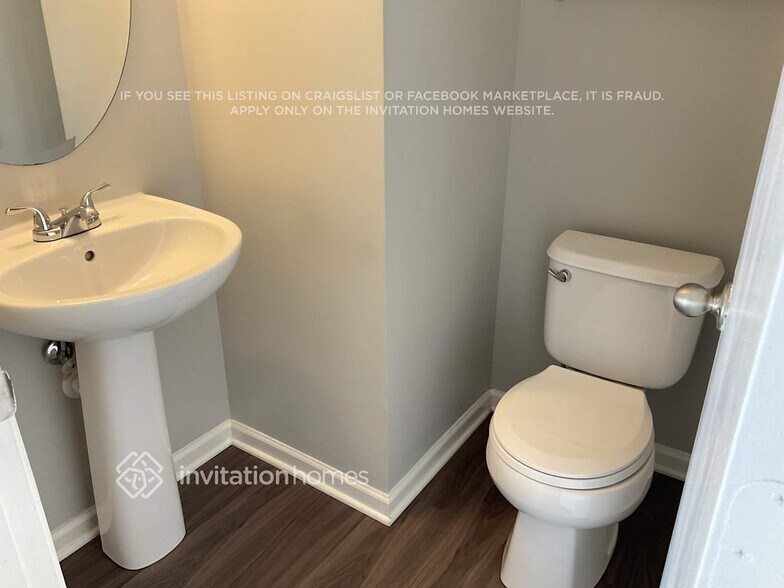 Building Photo - 222 Waterlemon Way