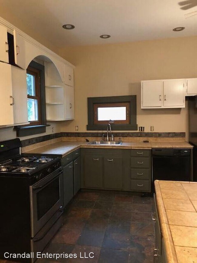 Building Photo - 3 br, 2 bath House - 749 Jefferson Street