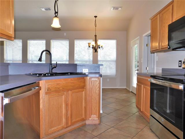 Building Photo - 3840 Chimney Rock Dr