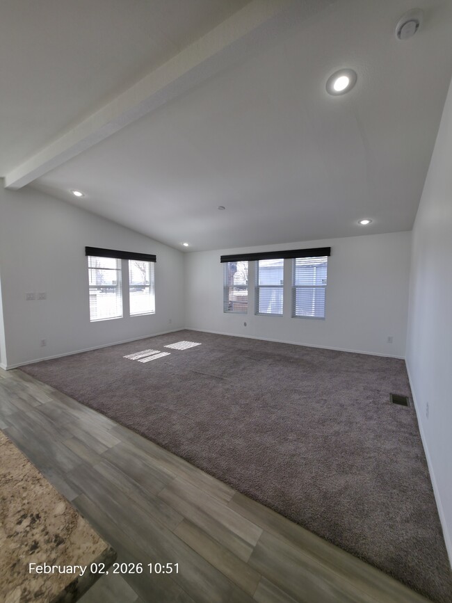 Building Photo - 3950 E Philip Ave