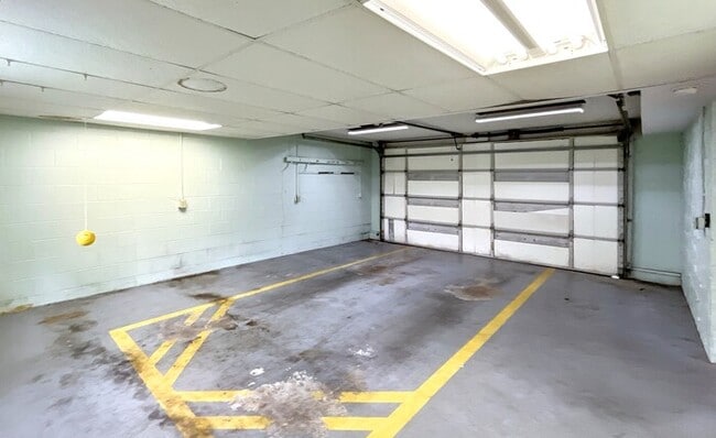 Building Photo - 4015 Izlar Ln