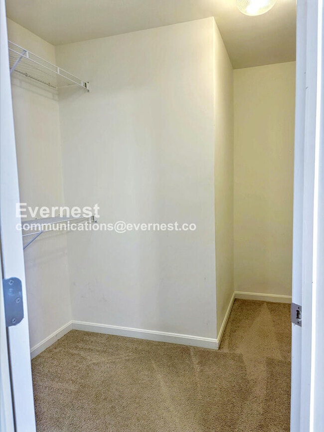 Building Photo - 8134 Villaggio Dr