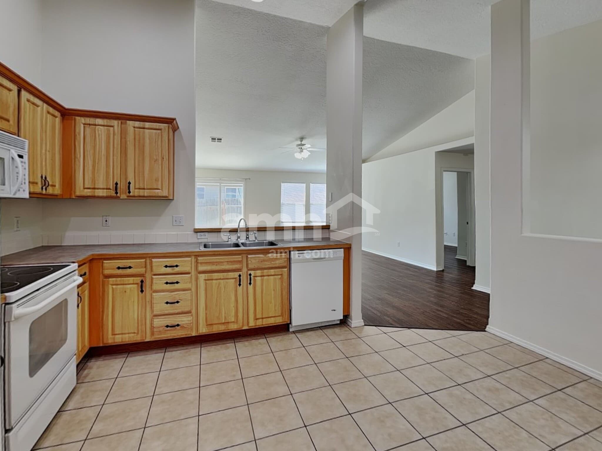 Building Photo - 3008 Woodbridge St