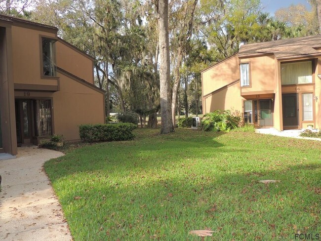 Building Photo - 13 Broadmore Cir