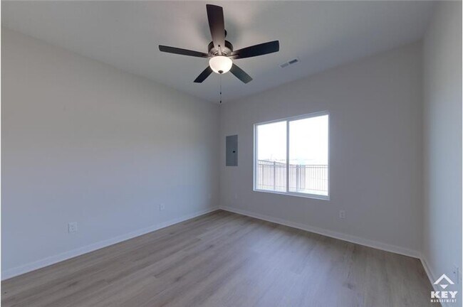 Building Photo - 5458 N Briskbay Ct