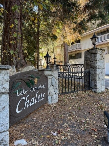 Building Photo - 301 Canyon Crest Ln