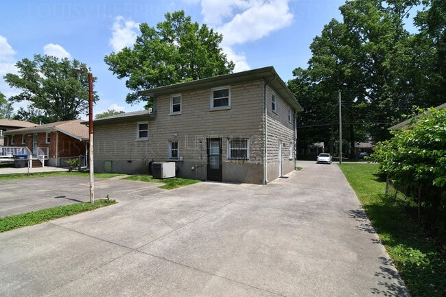 Building Photo - 5122 Braidwood Dr