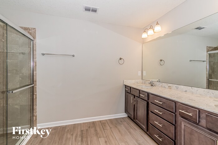Building Photo - 11497 Red Koi Dr