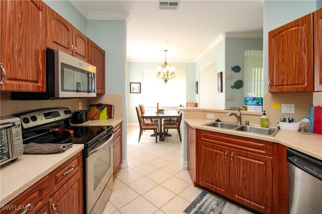Building Photo - 817 Carrick Bend Cir