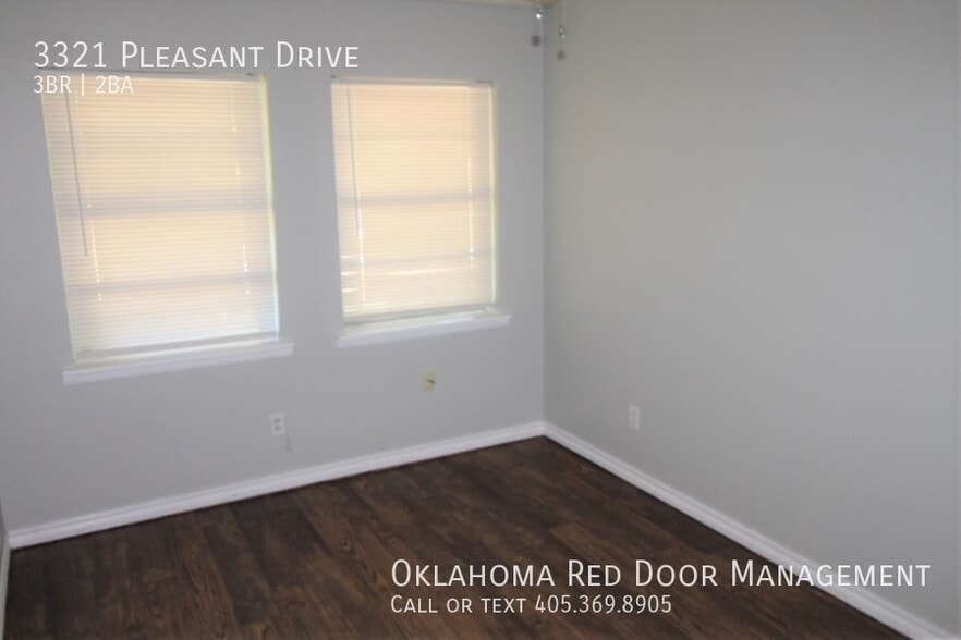 Building Photo - 3321 Pleasant Dr