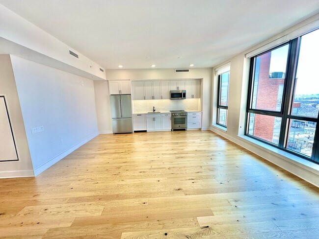 Building Photo - MOVE -IN SPECIAL! Luxury 2 Bedroom, 2.5 ba...
