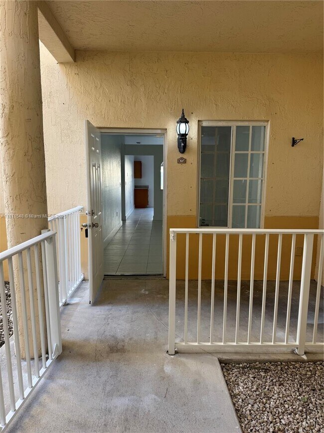 Primary Photo - 6912 NW 179th St