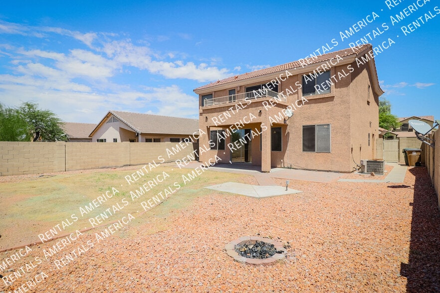 Building Photo - 17547 W Coyote Trail Dr