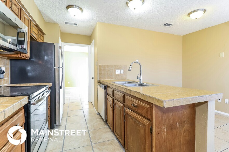 Building Photo - 857 Via Altos