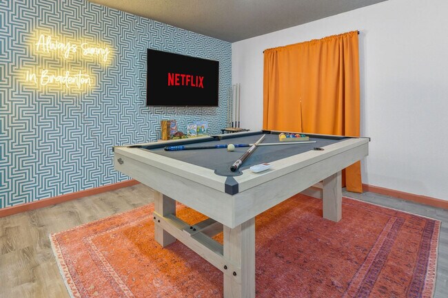 Building Photo - 428 46th St NW