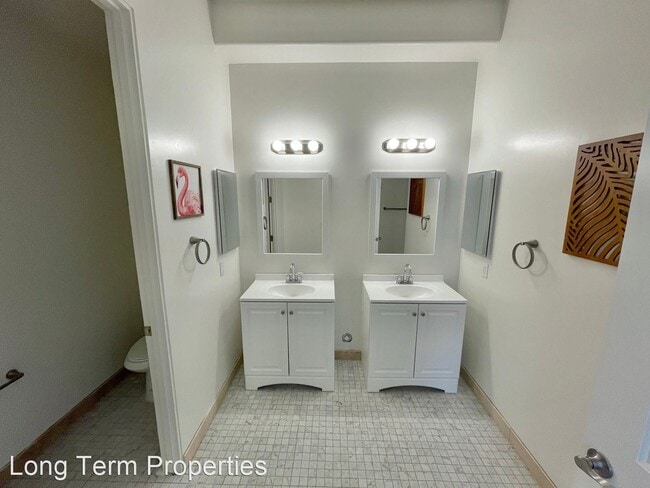 Building Photo - 5 br, 6 bath House - 1284 Pine Ave