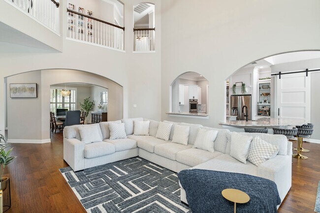 Building Photo - 922 Split Fairway
