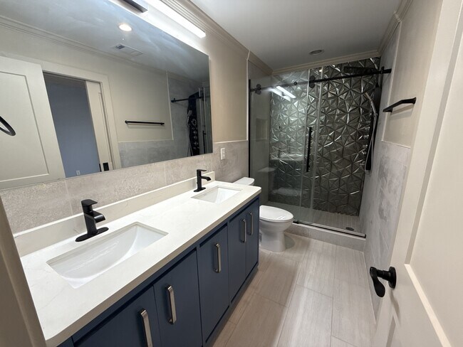 Building Photo - 1073 Hemphill Ave NW