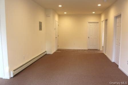 Building Photo - 209 S Division St