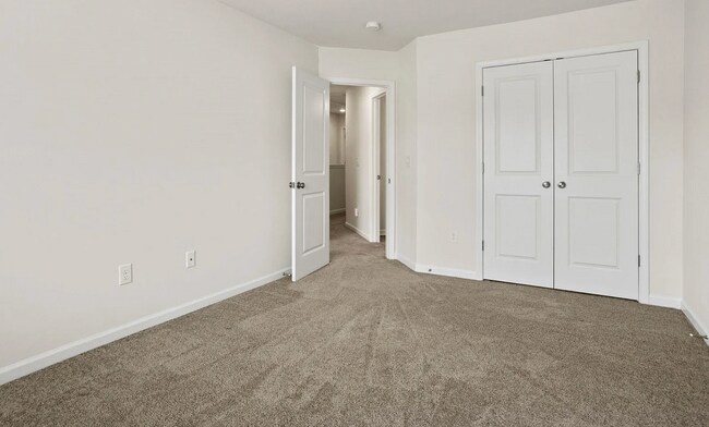 Building Photo - 203 Hartland Pl