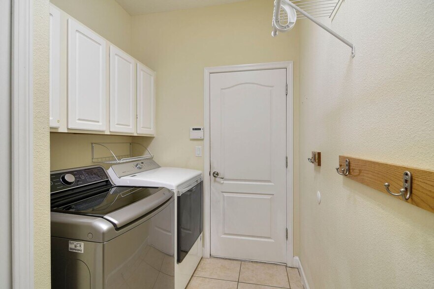 Building Photo - 5808 Tarleton Way