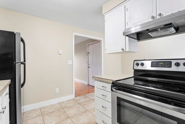 Building Photo - Completely Remodeled!! 2 bedroom available...