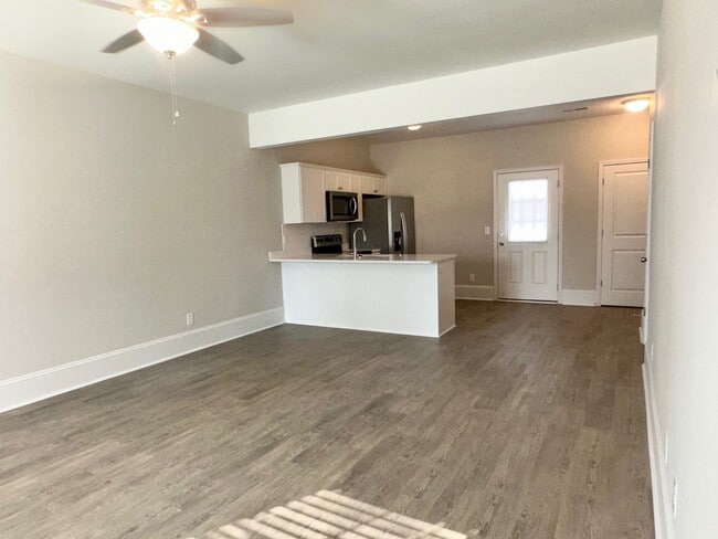 Building Photo - 459 3rd Loop Rd