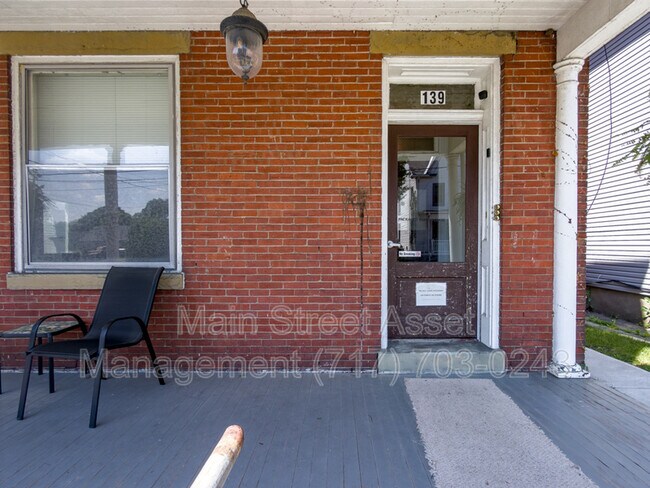 Building Photo - 139 S 29th St