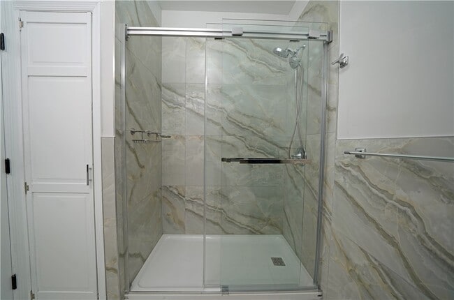 Building Photo - 207 N Main St