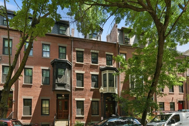 Building Photo - 209 W Springfield St
