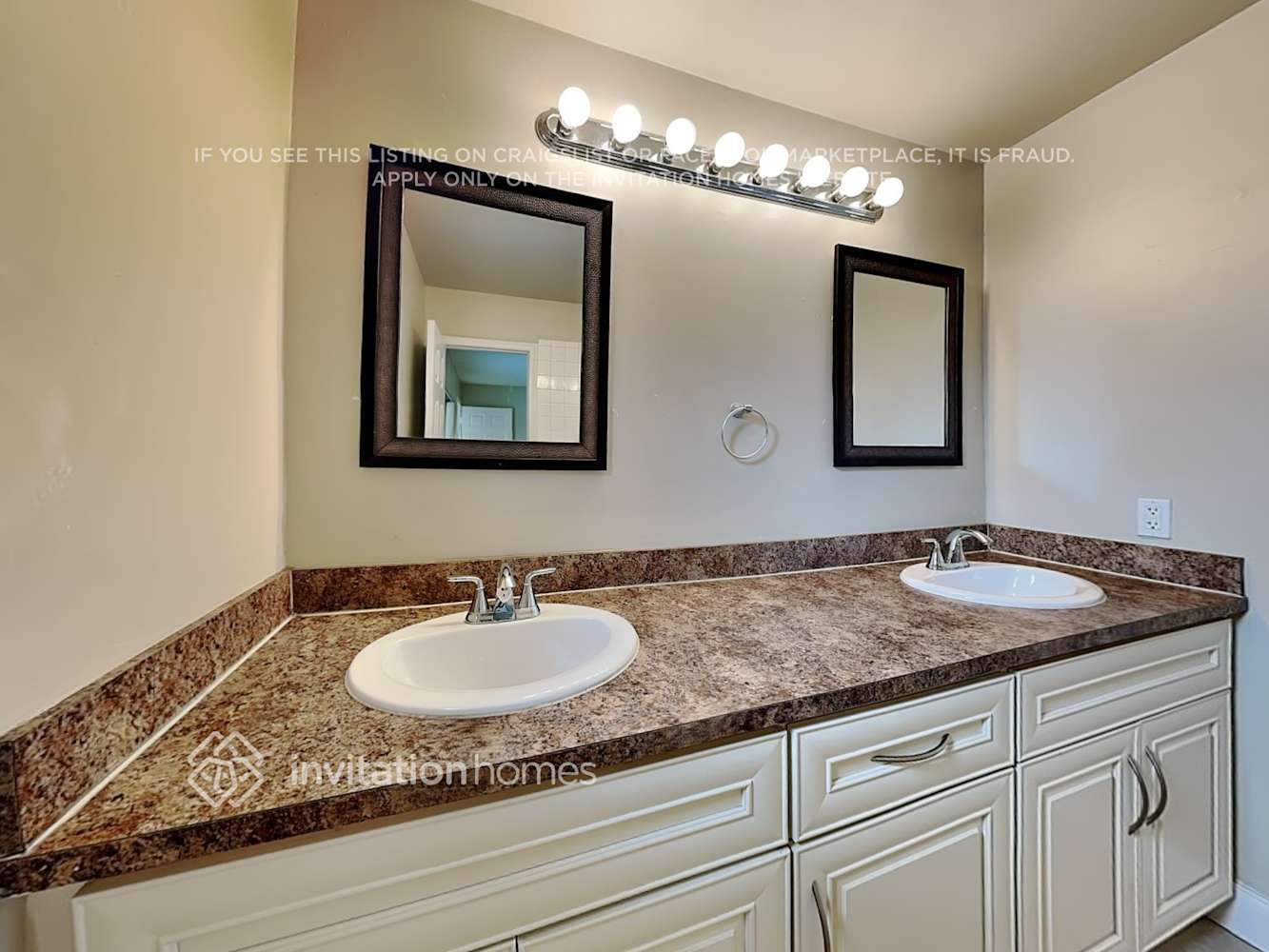 Building Photo - 10611 NW 29th Ct