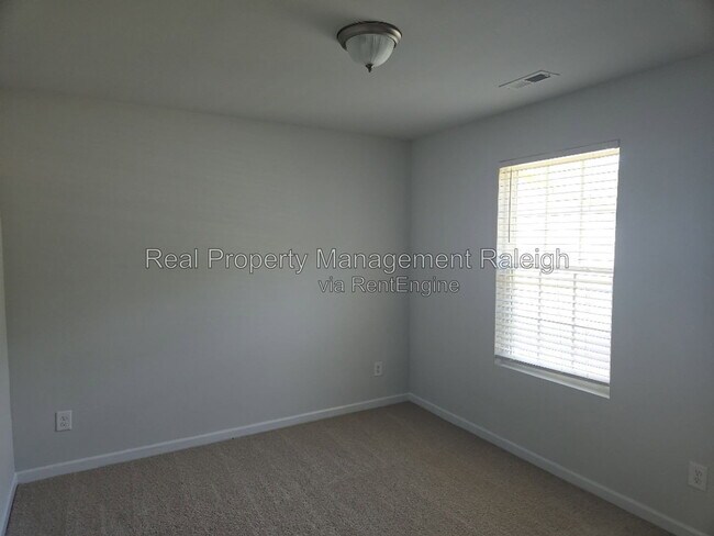Building Photo - 3520 Slippery Elm Dr