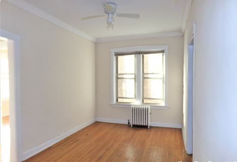 Building Photo - 1039 W North Shore Ave