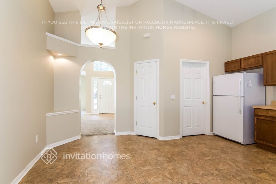 Building Photo - 6805 Waterton Dr