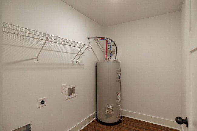 Building Photo - 232 Vine St