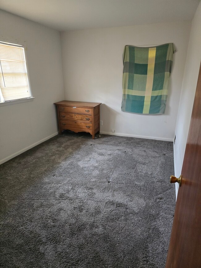 Primary Photo - 323 Cherokee Ln