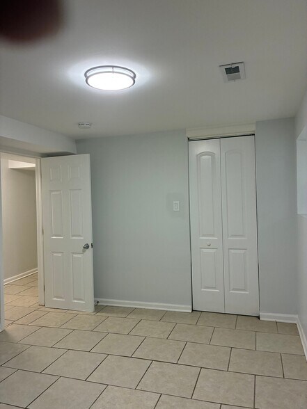 Building Photo - 8144 S Marshfield Ave