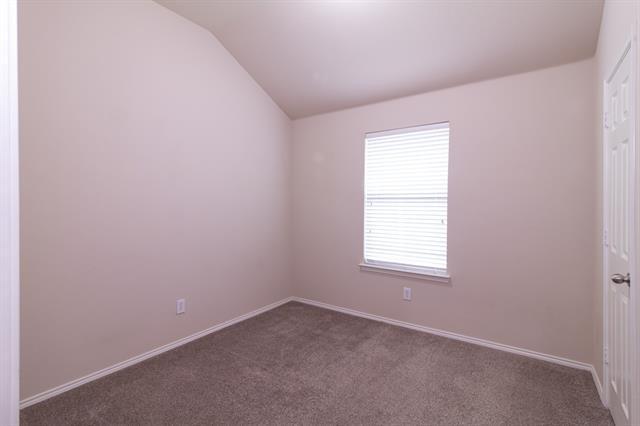 Building Photo - 2028 Sunny Side Dr