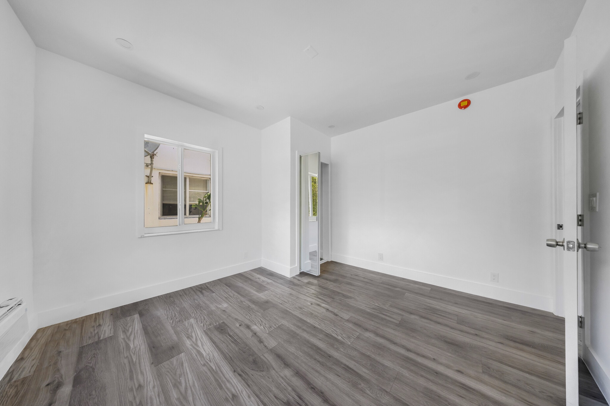 Building Photo - 6844 Abbott Ave