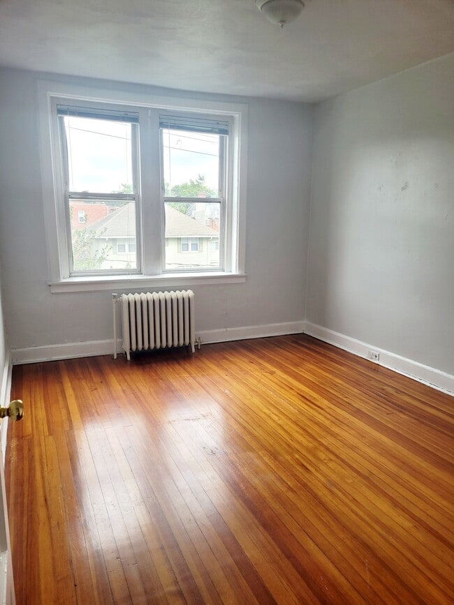 Building Photo - 1611 Hampton Blvd