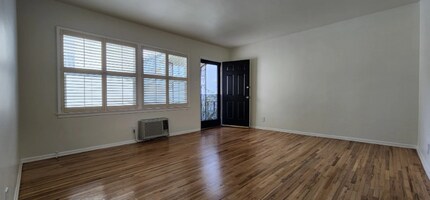 Building Photo - 9920 Durant Dr