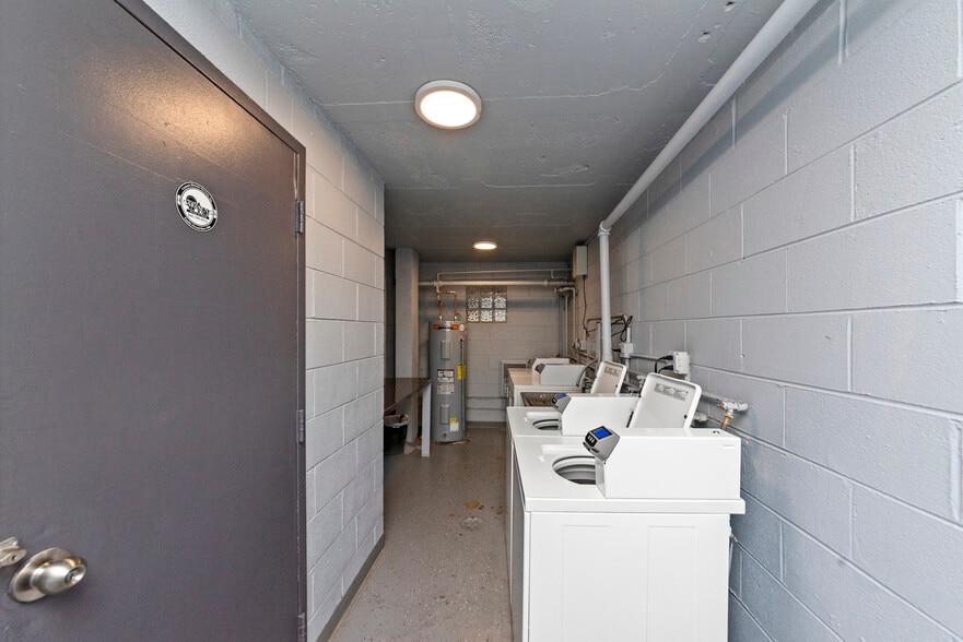 Building Photo - 1446 N Dearborn St