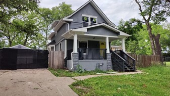 Building Photo - 3858 E 62nd St