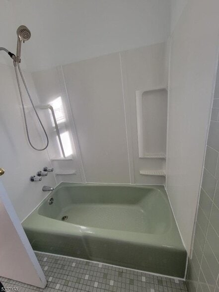 Building Photo - 15 Broad St