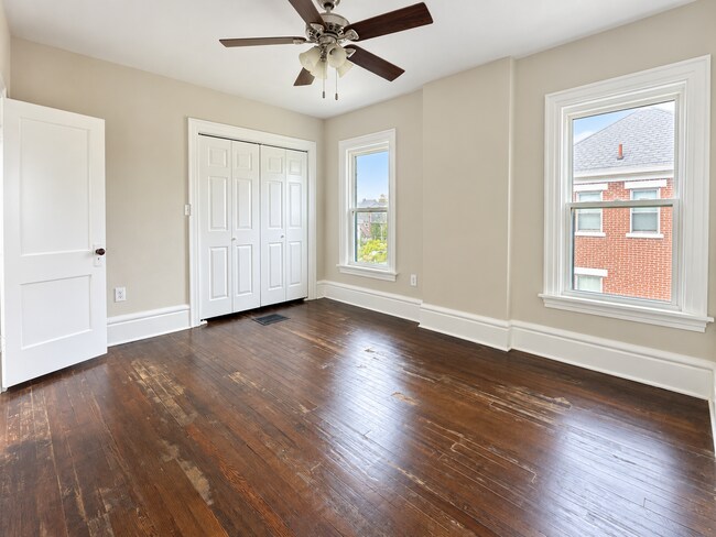 Building Photo - 1568 Clifton Ave
