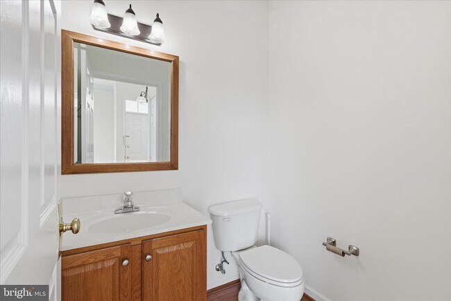 Building Photo - 25828 Kirkwood Square