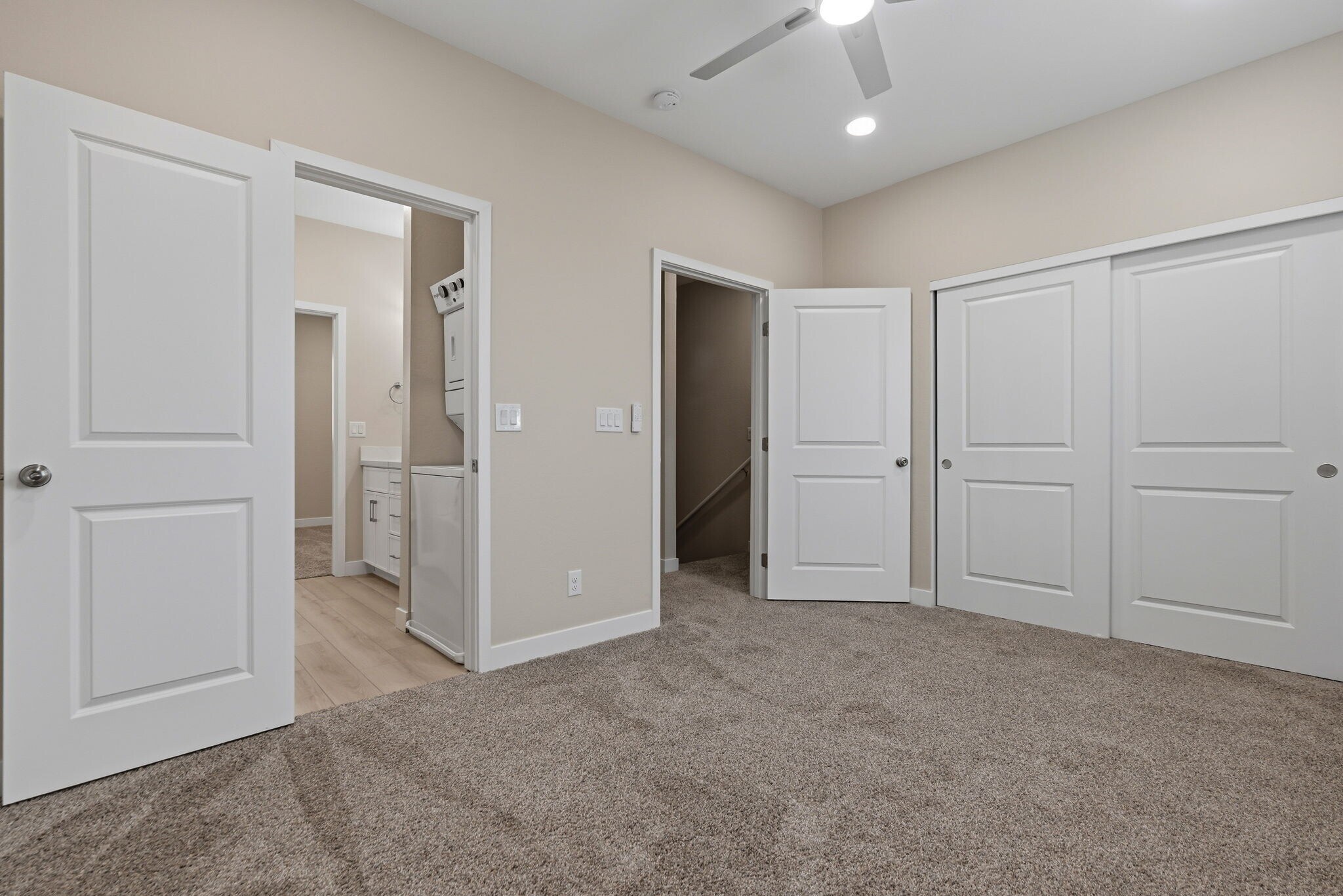 Building Photo - 1222 E Diamond St